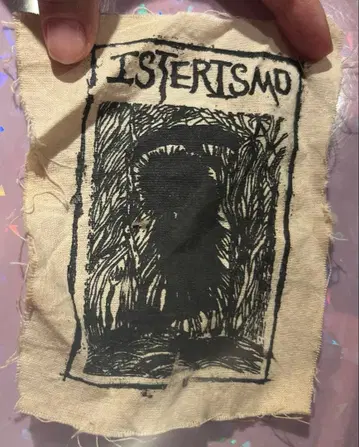 ISTERISMO 천 패치