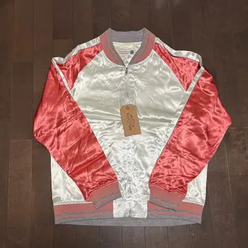 파인더스 키퍼스 미사용 택 포함 새틴 스카잔 화이트 핑크