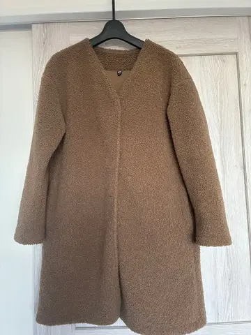 보아 소재 브라운 롱 코트