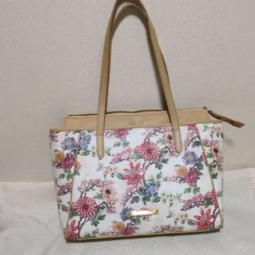 비비안 탐 꽃무늬 프린트 토트백