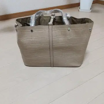 새상품! BARCOS 베이지 크로커다일풍 숄더백