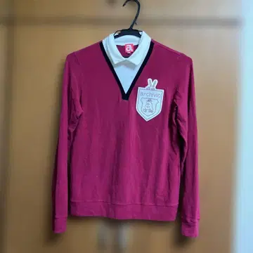 archivo 빨간색 V넥 긴팔 셔츠 38