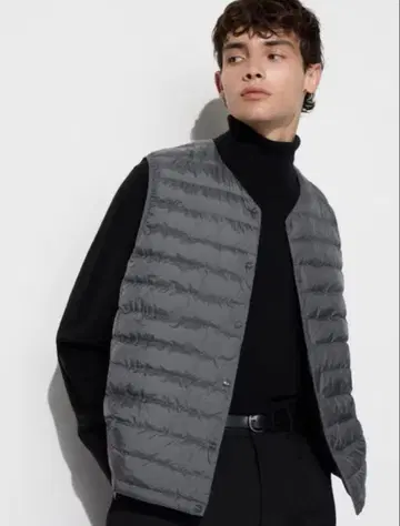 유니클로 퍼프테크 컴팩트 베스트 그레이 XXL 남성용