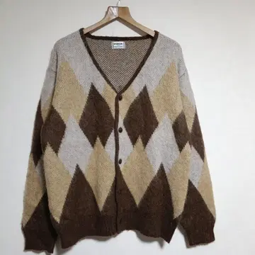 맥레거 모헤어 혼방 가디건 아가일 다이아 별주 프릭스스토어