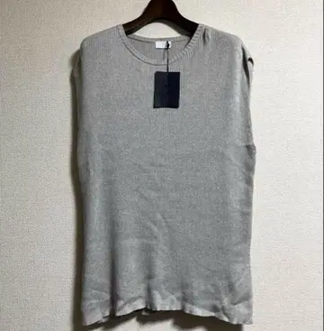 URU 우루 16SS SLEEVELESS KNIT 니트 베스트