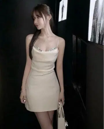 화이트 비즈 장식 슬립 드레스 왕홍 한국 미니 원피스