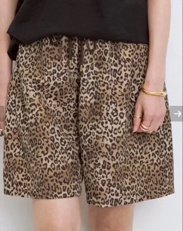 라빠르망 Leopard Print Short Pants 34