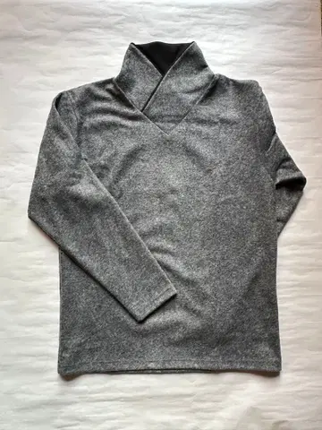 SOUSOU M 그레이 하이넥 무지