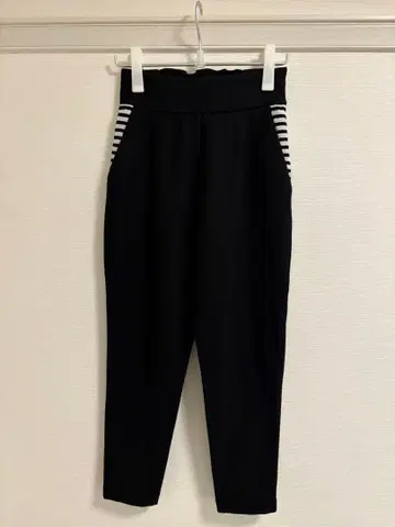 보더스 앳 발코니 울 스웨트 팬츠 블랙 36