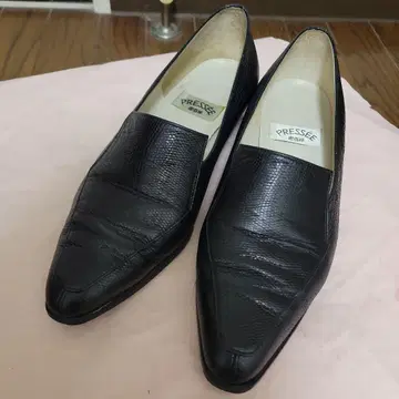 히미코 PRESSEE 프레세 펌프스 블랙 로우힐 천연 가죽조 23