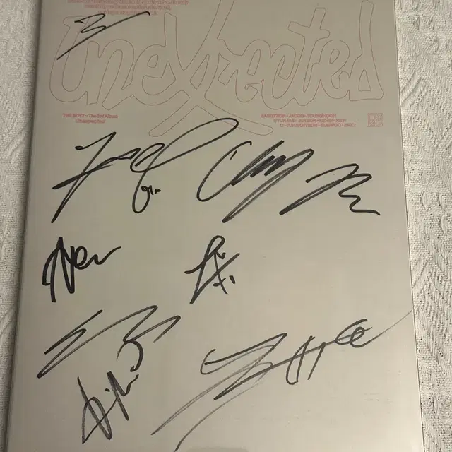 The Boyz 더보이즈 친필 싸인앨범