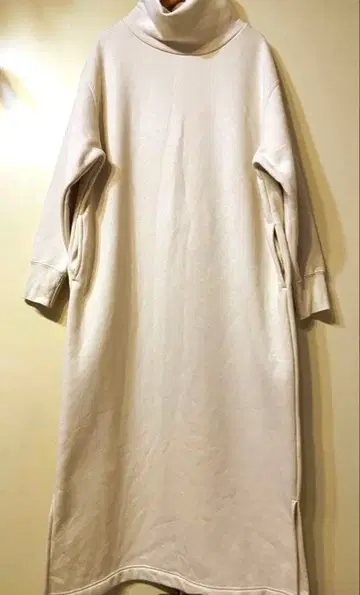 coen CVC 속기모 사이드 슬릿 터틀 맥시 원피스