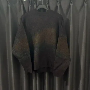 remer 루즈 섀도우 그라데이션 니트 브라운