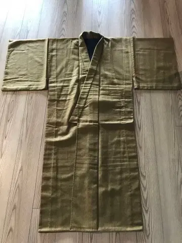 올리브 그린 기모노