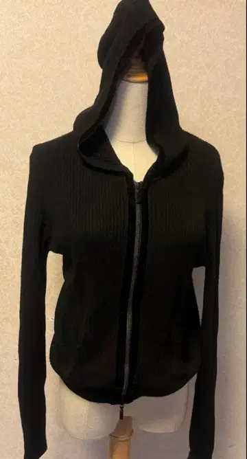 FOXEY 폭시 긴팔 리브 니트 지퍼 후드티 40 블랙