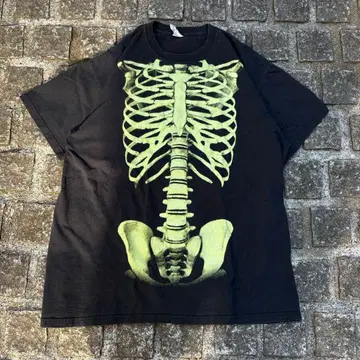 한 점 00s 본 프린트 골격 T 블랙 XL