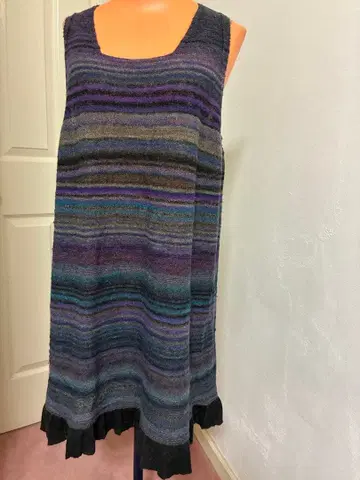 슬리브리스 스트라이프 원피스