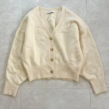 새상품급 NOBLE 캐시미어 혼방 V넥 퍼프 슬리브 가디건 최근