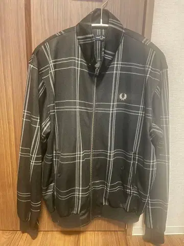 나일론 자켓 다크 그레이 체크 무늬