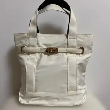 SHIPS 화이트 핸드백 토트백 골드 금장 장식