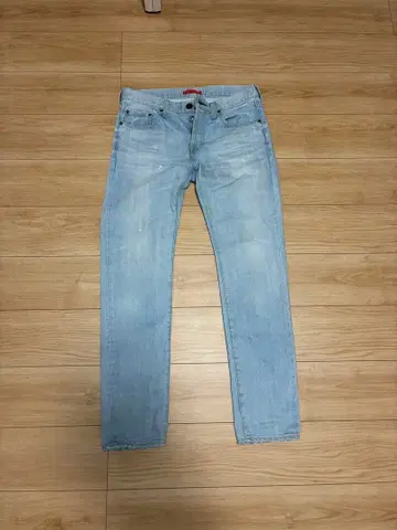 레드카드 스트레이트 데님