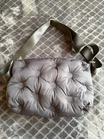 본딩 숄더백 블랙