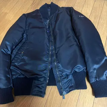 TATRAS 네이비 MA-1 자켓 부속물 있음