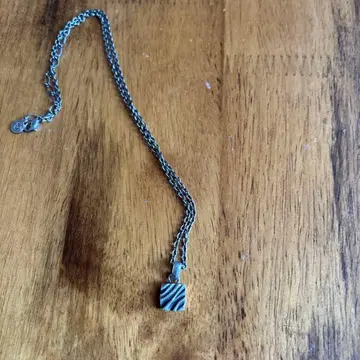 garni 목걸이 DENOVA