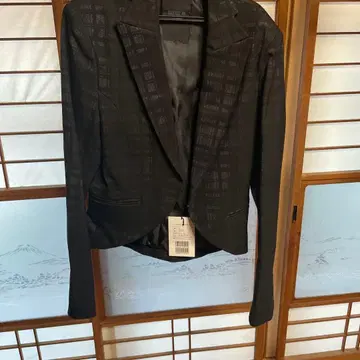 블랙피스나우 자켓