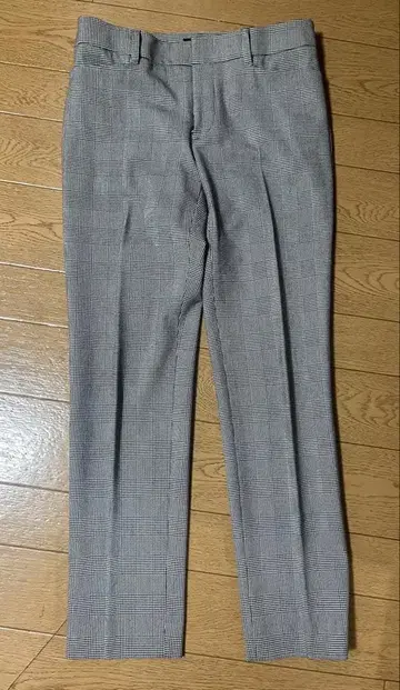 [새상품급] INDIVI 그레이 체크 무늬 테이퍼드 팬츠 M