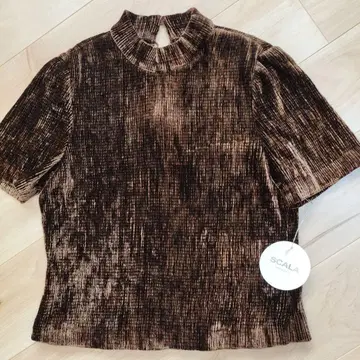 SCALA 브라운 반팔 상의 44 미사용 새상품