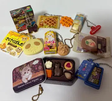 가챠가챠 음식 세트 사쿠사쿠 팬더 팩쿤초 타베스코 동물