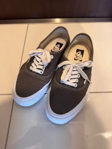 VANS 브라운 스니커즈