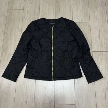 23구 노카라 퀼팅 타프타 숏코트 자켓 레어 30