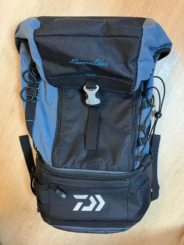 다이와 에메랄다스 낚시용 가방