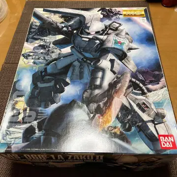 BANDAI MG MS-06R-1A ZAKU II