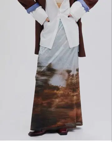 UND LANDSCAPE PRINT WAIST SLIT SKIRT 블루