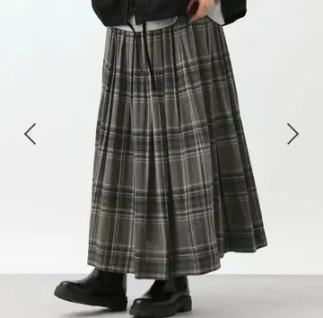 미사용 새상품 스튜디오 클립 린넨 레이온 체크 개더 스커트 그레이