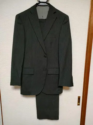 그레이 스트라이프 비즈니스 정장 (2 팬츠)