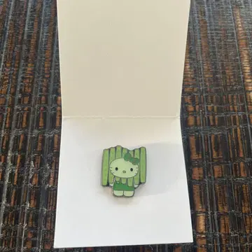 오사카 엑스포 일본관 헬로키티 핀배지 조류 규조류