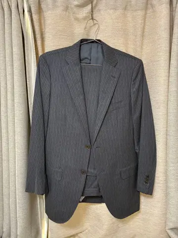 투모로우랜드 수트