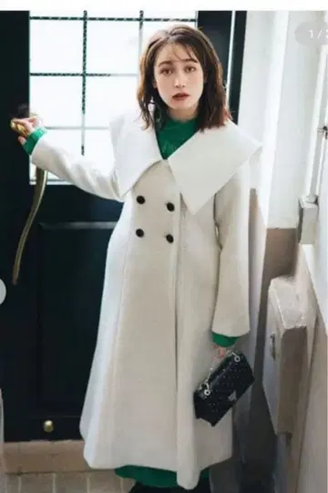 릴리 브라운 빅 칼라 슬림 머메이드 코트 릴리 브라운