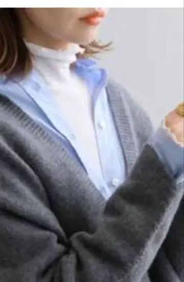 슬로브 이에나 골지 리브 터틀 티셔츠 화이트