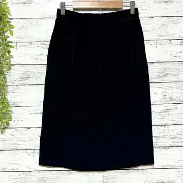 A1109 타이트 스커트 무릎 기장 벨벳 광택 있음 블랙 11AB