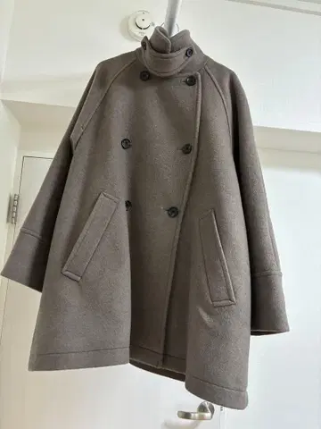 IENA 모카 그레이 스탠 칼라 더블 브레스트 피 코트 38