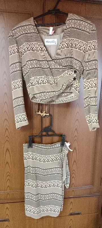 로베르토 베리니 탑&스커트 세트