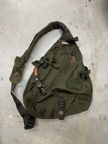 90s airwalk 원 숄더 백 y2k 카키 밀리터리 백