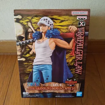 트라팔가 로 DXF 피규어 원피스