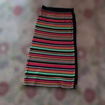 스트라이프 리브 편직 타이트 스커트