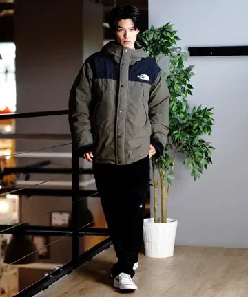 THE NORTH FACE ND91737 마운틴 다운 자켓 L